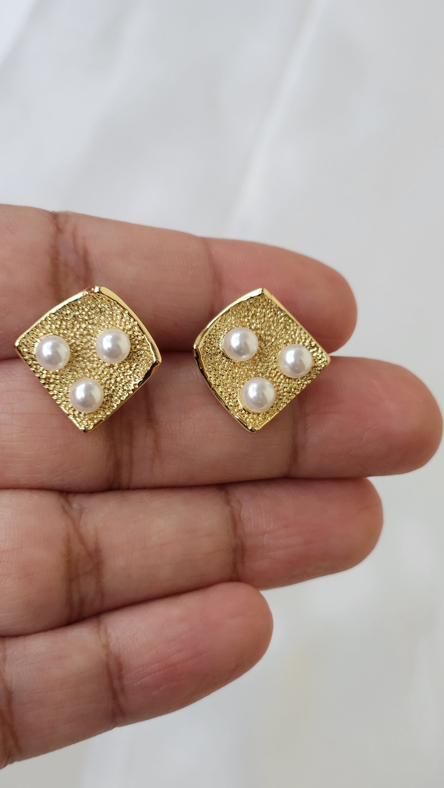 Pearl Square Stud Earrings