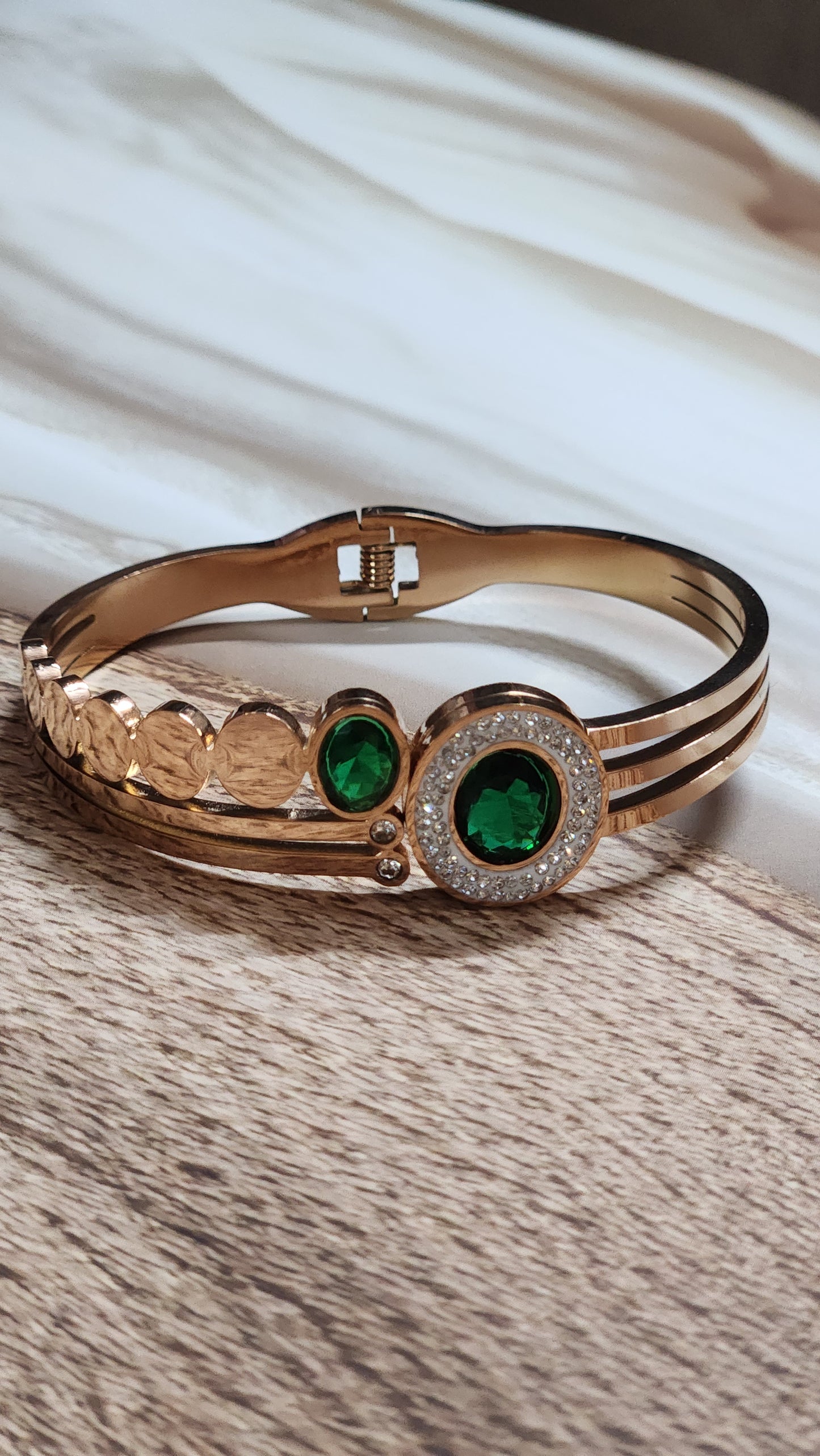 Emerald-Green Stone Bracelet