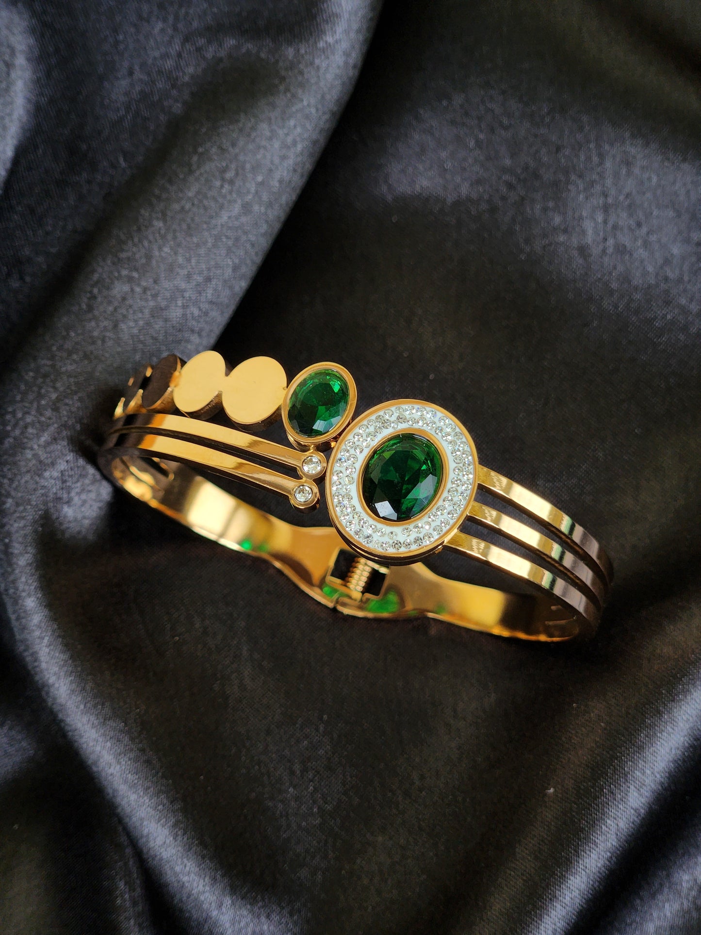 Emerald-Green Stone Bracelet